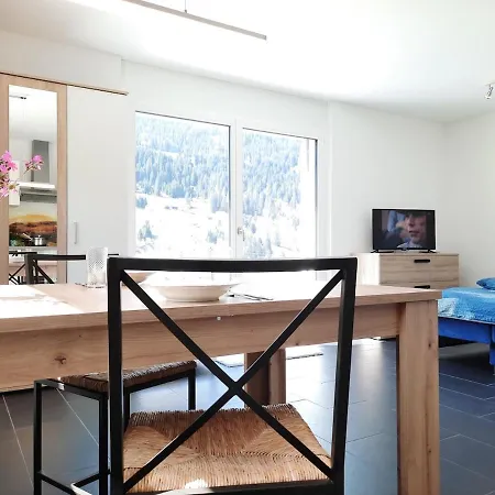 Modernes Studio Mit Wunderschoener Aussicht Apartment